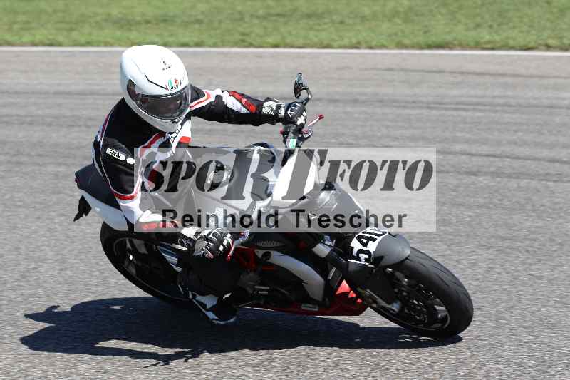 /43 08.08.2025 Discover the Bike ADR/Bike 1 gruen/540
